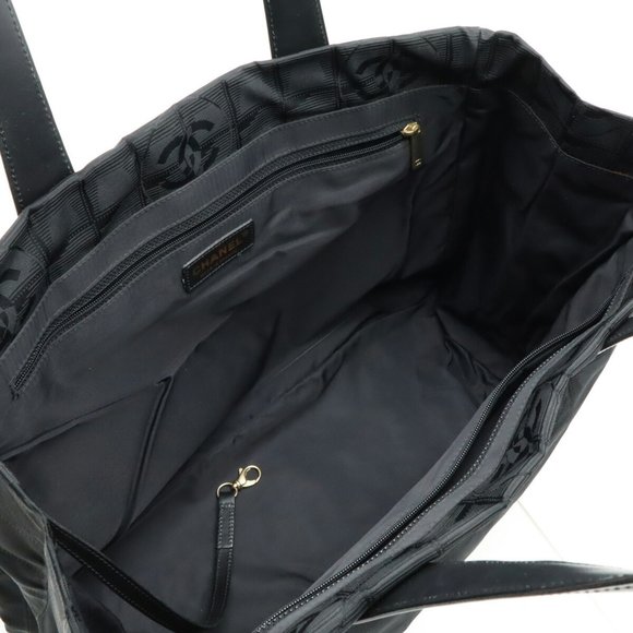 CHANEL New Travel Line Tote MM Bag Shoulder Nylon Black A15991 - Picture 7 of 7